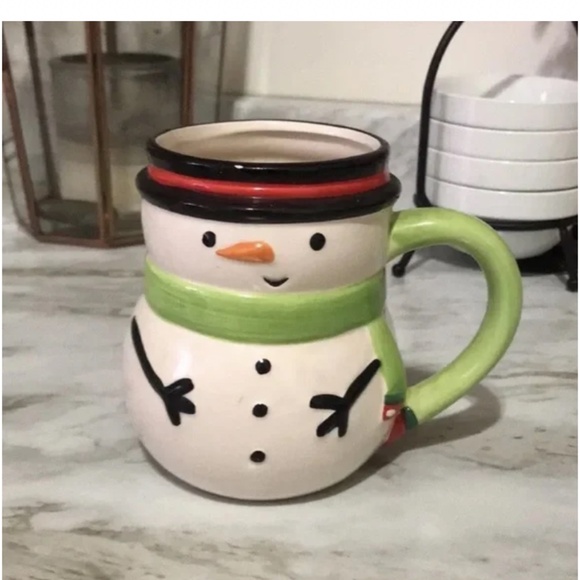 🪞 Holiday winter season snowman decorated coffee mug cup in ivory multi - Picture 5 of 5